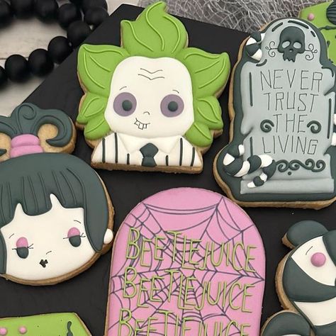 Andre Cookies on Instagram Beetlejuice Treat Ideas, Beetlejuice Cookies, Beetlejuice Cookies Decorated, Beetle Juice Cookies, Beetlejuice Sugar Cookies, Beetlejuice Sugar Cookies Decorated, Beetlejuice Decorated Cookies, Beetlejuice Treats, Beetlejuice Cookies Royal Icing