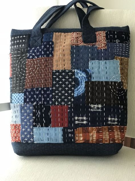 Sashiko Bag, Japanese Boro Textiles, Desain Tote Bag, Boro Stitching, Sashiko Pattern, Sac Diy, Japanese Bag, Japanese Quilts, Sashiko Embroidery