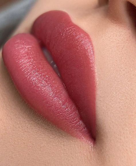 Natural Botox Lips, Lip Blushing Colors, Permanent Lip Color Tattoo, Lip Blushing Tattoo Colors, Lip Blushing Tattoo Before And After, Permanent Makeup Lips, Lip Color Tattoo, Lip Blush Tattoo, Pmu Lips