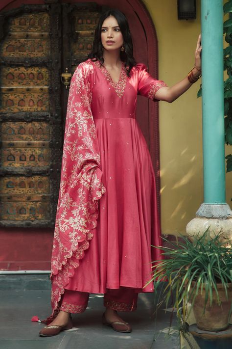 Buy #HouseofPink #chanderi #anarkali set online at #Aza #Fashions Shop online now at #Azafashions.com Call +91 99870 70743 or email contactus@azafashions.com for enquiries. #ethnic #traditional #indiandress #shoponline Chicken Suits, Chanderi Anarkali, Pink Anarkali, Anarkali Dresses, Inspiration Painting, Indian Clothes, Satin Color, Churidar, Kurta Set