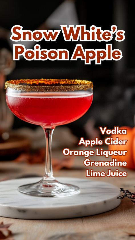 Snow Whites Poison Apple, Poison Apple Cocktail Recipe, Poison Apple Cocktail, Cocktails With Grenadine, Sweet Drinks Alcohol, Halloween Night In, Spooky Cocktails, Edible Gold Glitter, Edible Cocktails