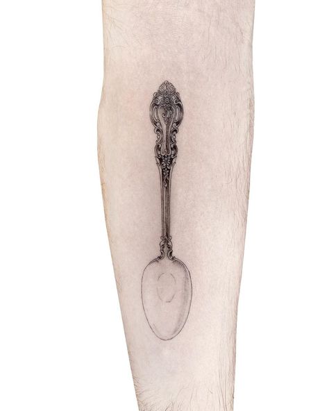 ✨p o b i • 포 비✨ on Instagram: “🥄vintage spoon🥄 . . . . . . . . . . . . . . . . . . . . . . . . . . . . . . . . . . . . . . . .…” Vintage Spoon Tattoo, Antique Spoon Tattoo, Spoon And Fork Tattoo, Silverware Tattoo, Teaspoon Tattoo, Spatula Tattoo, Fork Tattoo, Spoon Tattoo, Culinary Tattoos