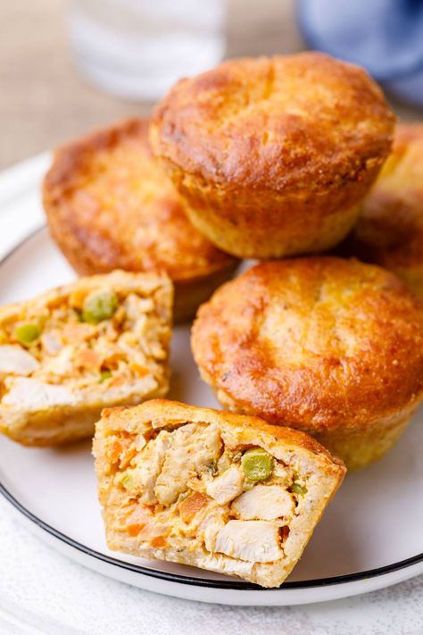 Mini Keto Chicken Pot Pies (Easy, Low Carb and Freezable) - Keto Pots Keto Chicken Pot Pie Soup, Chicken Pot Pies Easy, Chicken Pot Pie Recipe Crockpot, Mini Turkey Pot Pies, Keto Chicken Pot Pie, Chicken Muffins, Pies Easy, Chicken Pot Pie Soup Recipe, Mini Pot Pies