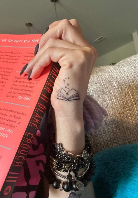 Through Love All Is Possible Tattoo, Reader Tattoo, Tattoo Making, City Tattoo, Psychological Thriller, New Tattoo, Psychological Thrillers, Crescent City, New Tattoos