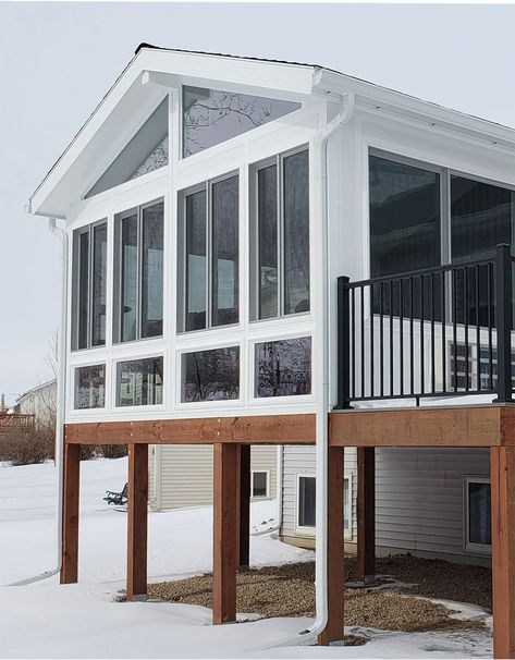 Four Season Sunroom, Three Season Porch, Screened Porch Designs, 4 Season Room, Four Seasons Room, Sunroom Addition, Three Season Room, Porch Addition, Sunroom Designs