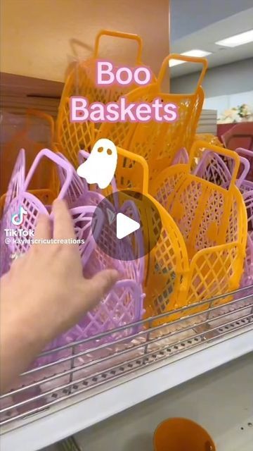 #cricut on Instagram: "Boo baskets 👻👻👻👻  #cricutmachine #cricuteverywhere #madewithcricut #cricutfun #cricutaddict #cricutmademedoit #lovemycricut #cricutjoy #cricutdesign #cricutwithmichaels #cricutteacher #cricutmakercrafts #ilovemycricut #cricutsvgfiles #cricutexplorerair2 #cricutnewbie #svgfilesforcricut #cricutair2 #cricutobsessed #cricutuk" 5 Below Boo Basket, Bestie Boo Basket Ideas, Boo Basket Video, Dollar Store Boo Basket, Mini Boo Basket Ideas, Fall Goodie Basket, Coworker Boo Basket Ideas, Pink Boo Basket Ideas, Friend Boo Basket Ideas