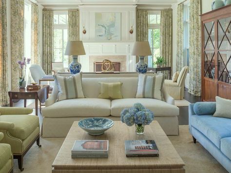 Phoebe Howard, Coastal Style Living Room, Greenwich House, Elegant Entertaining, Living Room Green, Traditional Living, Traditional Living Room, Contemporary Living Room, Formal Living Rooms