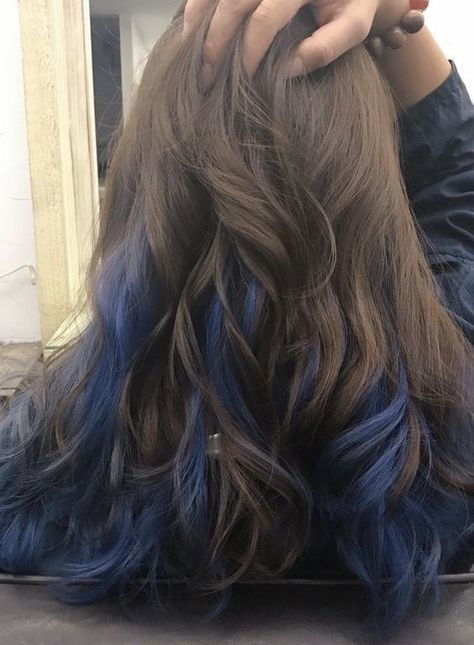 Under Hair Dye, Blue Brown Hair, Blue Hair Highlights, Dyed Hair Blue, Dark Blue Hair, Hair Color Underneath, Peekaboo Hair, Cute Hair Colors, Hair Color Streaks