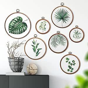 Boho Art Wall, Wall Decor Green, Green Room Decor, Boho Farmhouse Decor, Living Room Aesthetic, Sign For Bedroom, Decor 2023, Green Wall Decor, Small Potted Plants