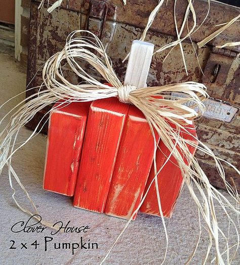 2x4 Black Cats 2x4 Crafts, Block Pumpkins, Holiday Decor Thanksgiving, Fall Wood Crafts, Halloween Wood Crafts, Wood Block Crafts, Rustic Fall Decor, Wooden Pumpkins, Wood Pumpkins