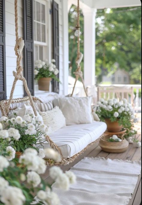 Daybed Porch, Backyard Garden Landscaping, Garden Landscaping Design, Rustic Garden Furniture, Gardening Tattoo, Front Porch Inspiration, Gardener Aesthetic, Garden Aesthetics, Summer Front Porch Decor