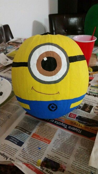 Pumpkin Painting Ideas Disney, Painting Ideas Disney, Cute Painted Pumpkin Ideas, Disney Pumpkin Painting, Pumpkin Painting Party, Minion Pumpkin, Halloween Pumpkin Crafts, Creative Pumpkin Painting, Creative Pumpkin Decorating