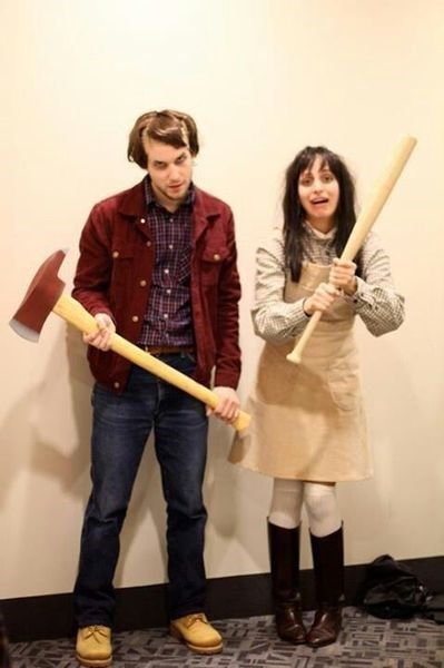 A Shining Example of Horror Cosplay Movie Character Couple Costumes, Unique Couples Halloween Costume Ideas, Movie Character Couples, Diy Halloween Couples, Halloween Costume Ideas Diy, Halloween Costume Couple, Meme Costume, Halloween Costumes Diy Couples, Unique Couple Halloween Costumes