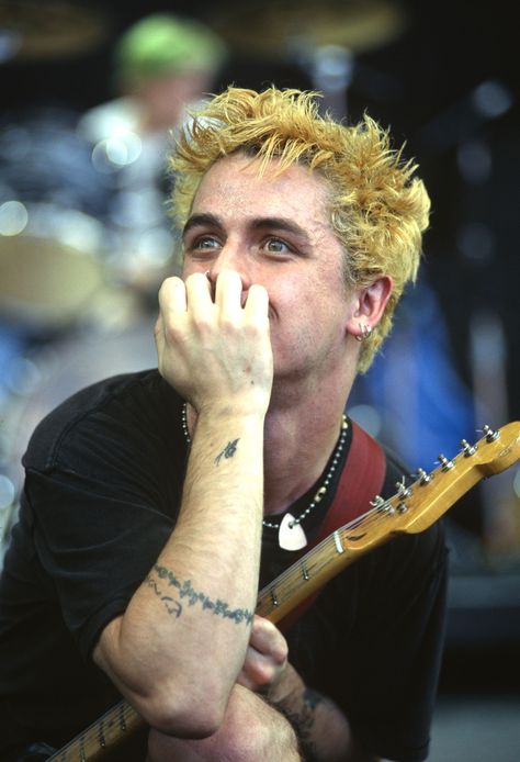 Billie Joe Armstrong 90s, Billie Green Day, Joe Armstrong, Billie Joe Armstrong, Green Day, Blonde Hair, Blonde, Google Search, Green