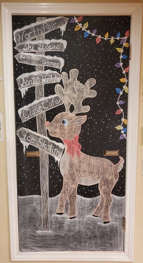 Reindeer Chalkboard Art, Christmas Chalkboard Art Diy, Thanksgiving Chalkboard Ideas Chalk Art, Cute Christmas Chalkboard Ideas, Christmas Dry Erase Board Ideas, Easy Christmas Chalkboard Art, Santa Chalkboard Art, Christmas Chalk Wall, Snowman Chalkboard Art