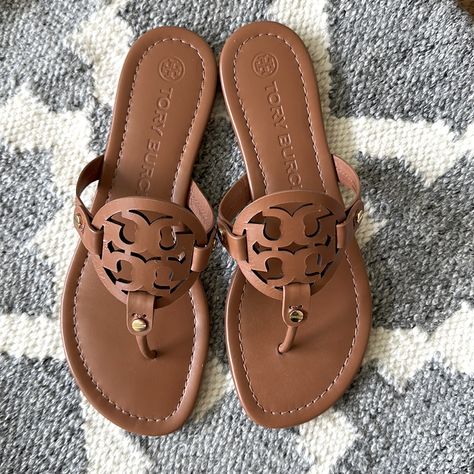 Beautiful Miller Sandal - Vintage Vachetta In The Hard To Find C (Wide) Width. Tory Burch Sandals Outfit, Brown Slippers, Pretty Sandals, White Leather Sandals, Pretty Shoes Sneakers, Miller Sandal, Cute Slippers, Sandals Outfit, Tory Burch Sandals