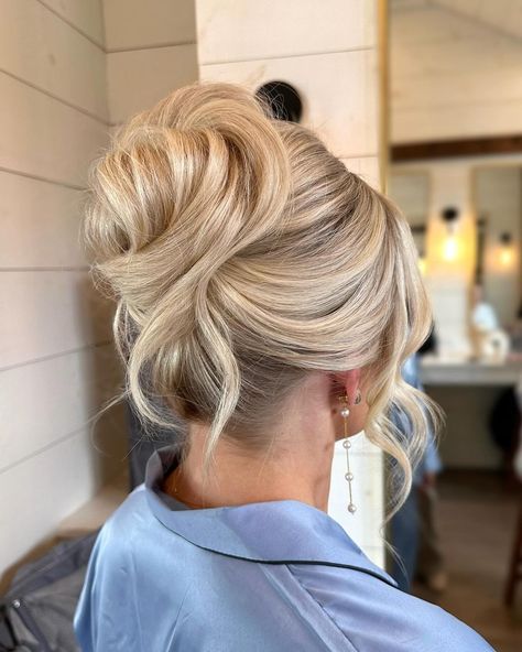 Instagram Brown Hair Updo Wedding Bridesmaid, Buns For Bridesmaids, Bridesmaid Hairstyles Spaghetti Strap, Romantic Textured Updo, Dance Proof Wedding Hair, Low Updo Wedding Hair Front View, Dramatic Side Part Hair, Updo That Covers Ears, Hot Weather Wedding Hair