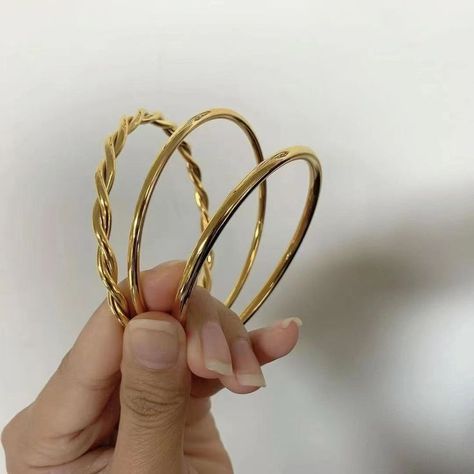 Cheap Modern Bangle For Women, Heavy Gold Elegant Bangle, Cheap Hand-strung Bangle, Modern Gold-tone Gold Plated Bangle, Modern Luxury Gold-plated Bangle, Ear Piercing For Women, Plain Gold Bangles, Unique Gold Jewelry Designs, Gold Minimalist Jewelry