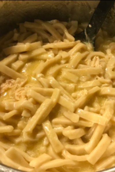 Instant Pot Chicken And Noodles, Chicken And Noodles Recipe, Chicken And Noodles, Soup Instant Pot, Chicken Noodles, Chicken Noodle Recipes, Instant Pot Recipes Chicken, Noodles Recipe, Instant Pot Dinner Recipes