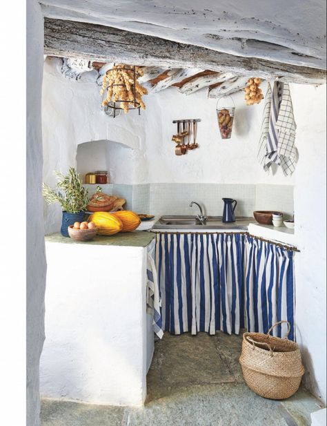 Greece Kitchen Design, Greek Style Home Interiors, Greek Style Kitchen, Greek House Design, Greek Style House, Greek House Interior, Greek Style Home, Greek Interior Design, Storage Furniture Design