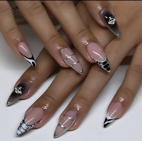 Nails Chrome, Acrylic Press On Nails, Blush Nails, Almond Nails Designs, Tip Nails, Metallic Nails, Silver Nails, Free Style, Dope Nails