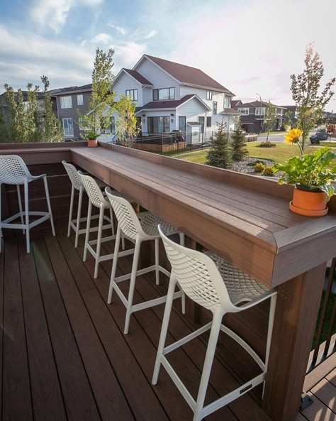 Deckorators on Instagram: “Designed to resist fading and eliminate seasonal staining, Deckorators mineral-based composite (MBC) decking is the ideal choice for this…” Deck With Built In Bar Counter, Built In Balcony, Deck Railing Bar Top Ideas, Built In Bar On Deck, Built In Deck Table, Deck With Built In Bar, Built In Patio Bar, Built In Deck Furniture, Built In Deck Bar