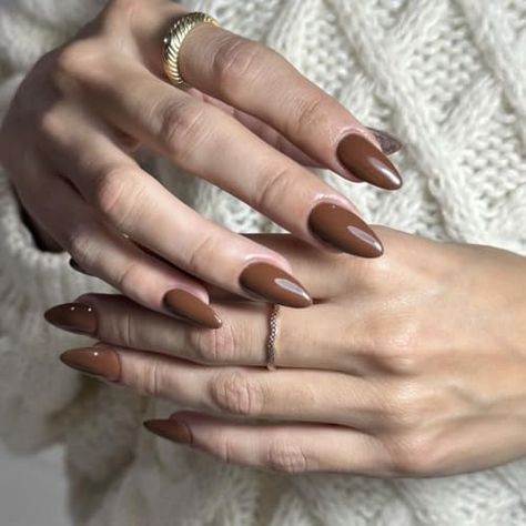 Check out this list Nails Art from protoloker Nails Acrylic For September, Medium Almond Nails Fall, Caramel Nails, Nail Vibes, Nagellack Trends, November Nails, Fall Manicure, Fall Nail Trends, Plaid Nails