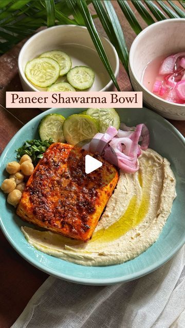 Sneha Singhi Upadhaya on Instagram: "Paneer Shawarma Bowl This dish is my new favourite way to eat paneer and I'm sure you'll love it too. Let's make this. Serves 1 200 gms paneer 1/2 cup thick yoghurt/hung curd 1 tbsp paprika/red chilli powder Salt to taste 2 tsp garlic, finely chopped 1/4 tsp pepper 1/2 tbsp chilli flakes 1 tsp lemon juice 1/2 tsp lemon zest Mix all the ingredients together & coat your paneer well. Let it rest for 10-15 minutes. Heat butter in a pan & cook the paneer till golden brown & charred on both sides. Hummus 1/2 cup boiled chickpeas 3 tbsp tahini 1 tbsp lemon juice Salt to taste 2-3 tbps olive oil 1 tbsp garlic 3-4 ice cubes Blitz all of this together to a smooth & creamy paste. Pickled onions 1 onion, sliced 1/4 cup vinegar 2 tbsp sugar Salt to taste Paneer Bowl, Paneer Shawarma, Shawarma Bowl, Chickpea Fries, Red Chilli Powder, Pickled Onions, Chilli Flakes, Red Chilli, Chilli Powder