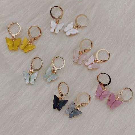 Earrings Aesthetic Butterfly, Cute Butterfly Earrings, Butterfly Earrings Aesthetic, Ušný Piercing, Bff Jewelry, Butterfly Earring, Butterfly Earrings Gold, Earrings Butterfly, Indie Jewelry