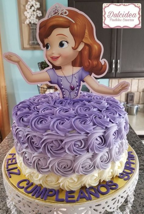 Sofia The First Birthday, Sofia Cake Design, Princess Theme Birthday Cake, Sofia Birthday Party Ideas, Sophia The First Cake, Princess Sophia Cake, Birthday Cake Princess, Princess Sofia Birthday Party Ideas, Sofia Birthday Cake