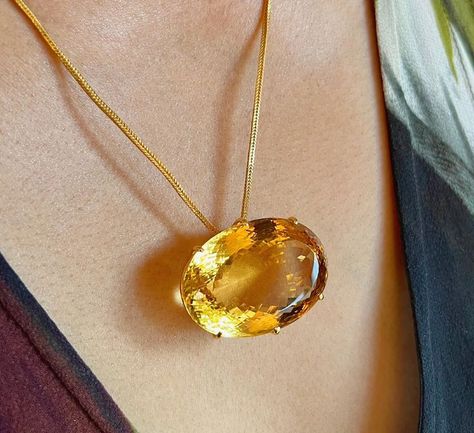 Huge 118.50 CTS Versatile Oval Citrine 9K Gold Cocktail Pendant, Golden Yellow Natural Citrine Hand Made Cocktail Necklace, Antique Jewellery Designs, Citrine Jewelry, Basket Setting, Citrine Pendant, Single Bead, Platinum Jewelry, Gold Cocktail, Natural Citrine