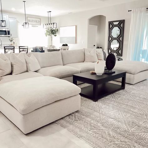 Cloud Couch Living Room, Comfy Living Room Decor, Large Sofas, Sugar Bush, Couches Living, White Couch, Comfy Living Room, Decor Home Living Room, Living Room Sectional