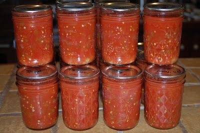 Rotel Copycat Recipe, Homemade Rotel, Canning Sauces, Green Tomato Relish, Canning Tomatoes Recipes, Rotel Recipes, Pressure Canning Recipes, Canning 101, Fresh Tomato Recipes