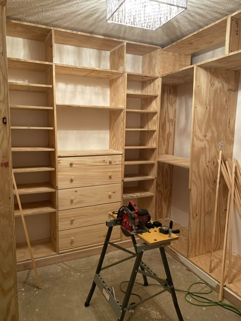 Diy Master Closet, Diy Walk In Closet, Diy Custom Closet, Master Closet Design, Closet Makeover Diy, House Closet, Custom Closet Design, Closet Planning, Closet Built Ins