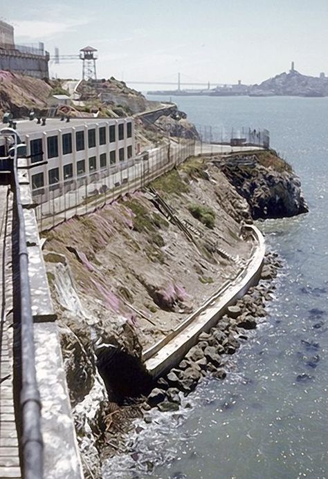 Alcatraz Island Prison, San Francisco Alcatraz, Alcatraz Prison, Sound Equipment, Usa Trip, Alcatraz Island, Desk Writing, California History, San Francisco Travel