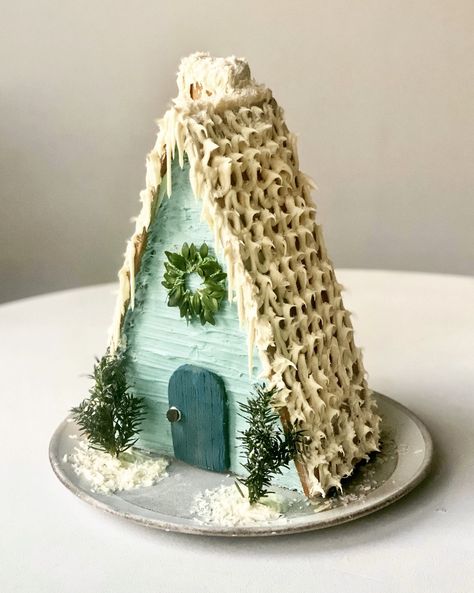 A Frame Gingerbread House Ideas, Gingerbread A Frame, A Frame Gingerbread House, Gingerbread Cabin, Gingerbread Ideas, Gingerbread House Designs, Ring Wreath, Gingerbread House Decorations, Frame Cabin