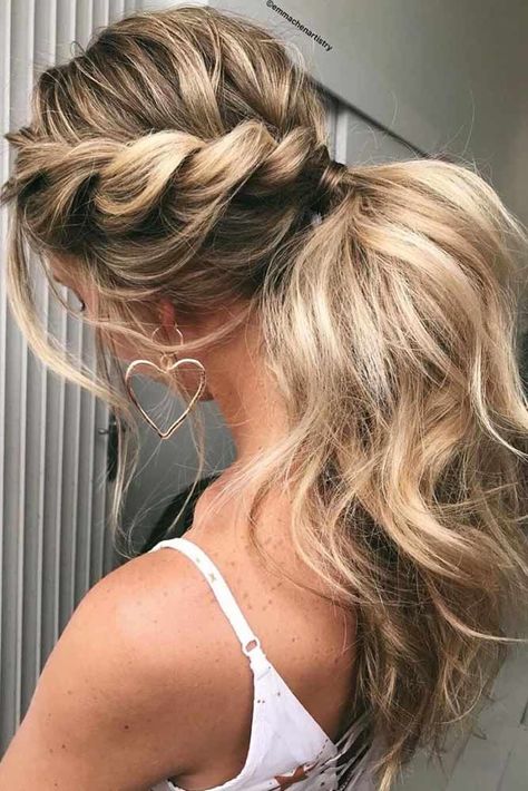 Elegant Twisted Low Side Pony #ponytail #ponytailhairstyles #hairstyles #longhair #blondehair ❤️Looking for impressive ponytail hairstyles? High messy styles, perfect updo ideas, volume hacks, and lots of cool hairdos are here! ❤️ See more: http://lovehairstyles.com/ponytail-hairstyles/ #lovehairstyles #hair #hairstyles #haircuts Deb Hairstyles, Trend Hairstyles, Tail Hairstyle, Gif Illustration, Food Makeup, Prom Hair Updo, Twist Ponytail, Disney Instagram, Pigtail Hairstyles