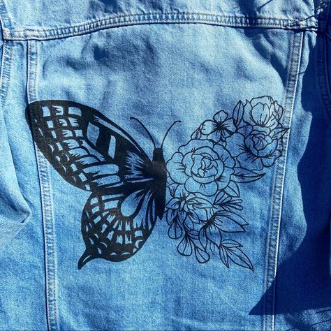 Denim Jacket Diy Paint, Denim Diy Clothes, Painted Clothes Diy, Diy Denim Jacket, Fabric Painting On Clothes, Diy Clothes Refashion, Upcycle Clothes Diy, Hand Painted Clothing, Blue Jeans Crafts