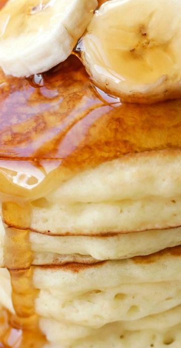 Yogurt Pancakes Yogurt Pancake Recipe, Pancake Banane, Mashed Potato Cakes, Yogurt Pancakes, Lil Luna, Pancake Recipe Easy, Breakfast Goodies, Homemade Pancakes, Pancakes Easy