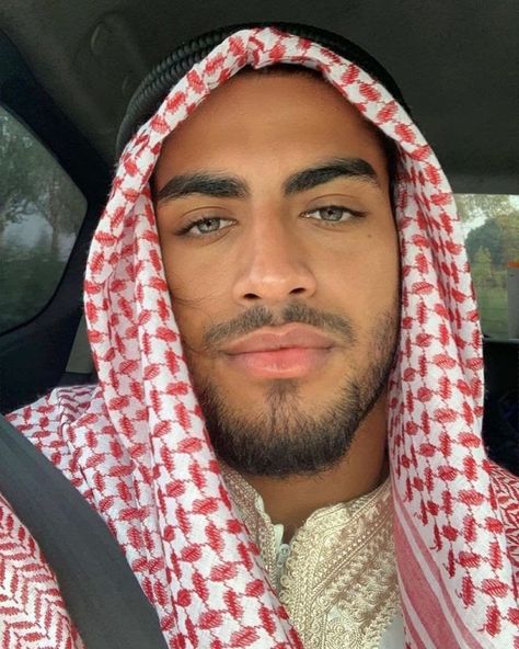 Wattpad Men, Muslim Beard, Lebanese Men, Egyptian Men, Hot Mexican Men, Middle Eastern Men, Light Skin Men, Handsome Arab Men, Muslim Men