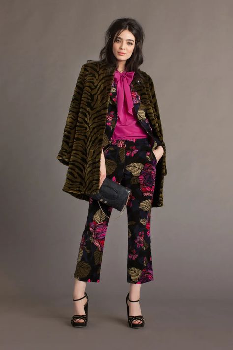 Work Style, Floral Fashion, Fashion Fall, Fun Fashion, Trina Turk, Fall 2015, Fall 2016, Fashion Shows, Women's Coat