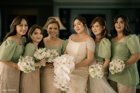 A Wedding Dream Come True: See the Official Wedding Photos of Angeline Quinto and Nonrev Daquina | https://brideandbreakfast.ph/2024/04/26/angeline-quinto-wedding/ Bridesmaid Dresses Philippines, Filipiniana Bridesmaid, Ninang Dress For Wedding Philippines, Filipiniana Wedding Theme, Filipiniana Wedding, Philippine Wedding, Filipino Wedding, Wedding Philippines, Modern Filipiniana