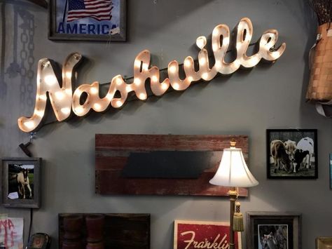 Nashville light up sign at the Barn Door Co Nashville House Decor, Nashville Decorations, Nashville Inspired Decor, Nashville Themed Room, Nashville Room Decor, Country Music Room Decor, Nashville Home Decor, Nashville Decor Interior Design, Country Music Decor