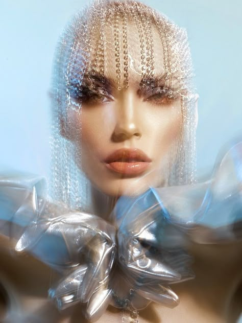 Silver Foil Photoshoot, Chrome Editorial, Chrome Photoshoot, Silver Photoshoot, Silver Editorial, Winter Editorial, Modelling Portfolio, Creative Photoshoot, Avant Garde Makeup