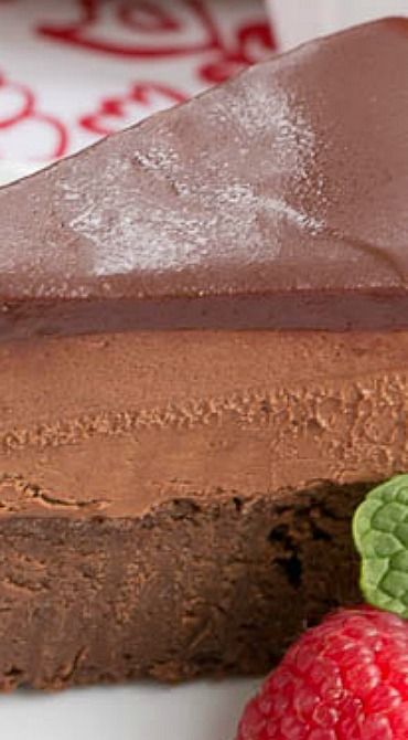 Frozen Chocolate Mousse Cake Choclate Mousse, Frozen Chocolate Mousse, Cold Cake, Frozen Chocolate, Chocolate Mousse Cake, Special Desserts, Sweets Cake, Chocolate Dessert, Mousse Cake