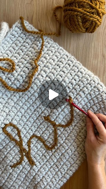 Surface Slip Stitch Crochet Letters, Surface Slip Stitch Crochet, Surface Crochet Tutorials, How To Surface Crochet, Surface Crochet, Slip Stitch Crochet, Crochet Purses, Inspirational Message, Crochet For Beginners