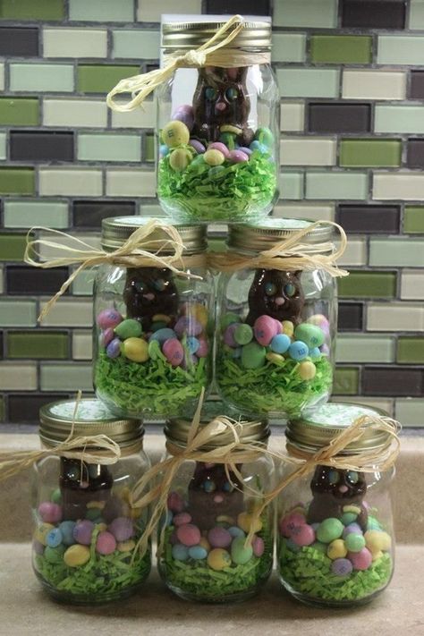 Easter Mason Jar Crafts, Easter Mason Jars, Easter Egg Basket, Easter Goodies, Easter Time, Hoppy Easter, Easter Holidays, Mason Jar Crafts, Easter Treats