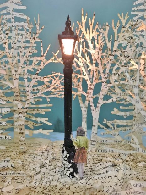 Diy Narnia Lamp Post, Narnia Set Design, Narnia Library, Narnia Classroom, Lion Witch Wardrobe, Quentin Blake, Before We Go, Book Sculpture, Love Books