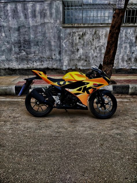 Math Wallpaper, Yamaha Bikes, Suzuki Gsx, Suzuki Gsxr, My Baby, Motorcycles, Bike, Yellow, Quick Saves