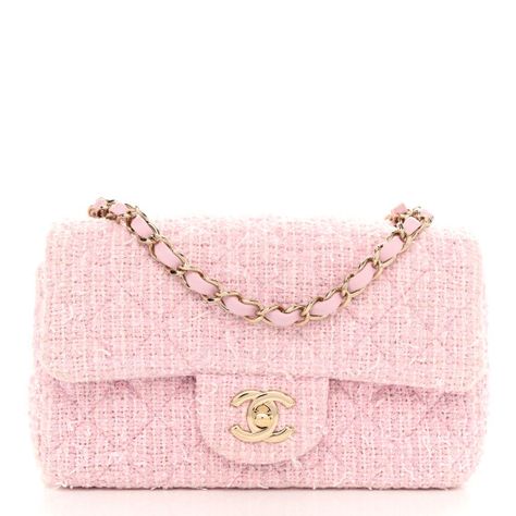 This is an authentic CHANEL Tweed Quilted Mini Rectangular Flap in Pink. This stunning small crossbody shoulder bag is crafted of pink tweed. The bag features a light gold chain link shoulder strap threaded with pink leather and a frontal flap with a light gold Chanel CC turn lock. This opens to a compact light pink leather interior with pockets. Vintage Dior Bag Pink, Chanel Mini Classic Flap, Light Pink Outfit Ideas, Chanel Pink Bag, Mini Chanel Bag, Chanel Bag Pink, Pink Mini Bag, Pink Chanel Bag, Pink Purses